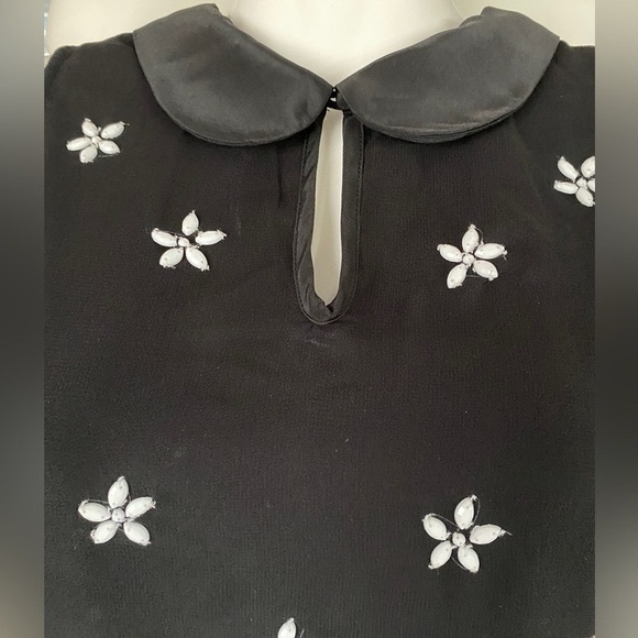 Willow and Clay ruffle black beaded flowers top Sz S NWOT - Picture 10 of 11